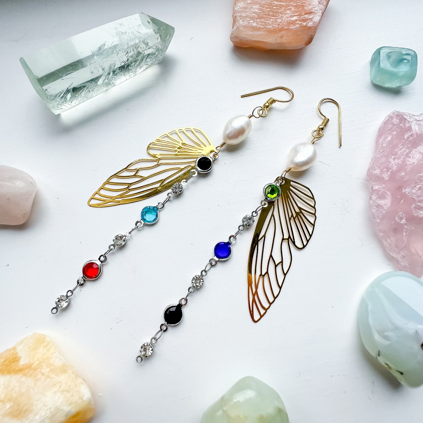 .🦋 Pearl glimmer-wing earrings - gold wing silver chain