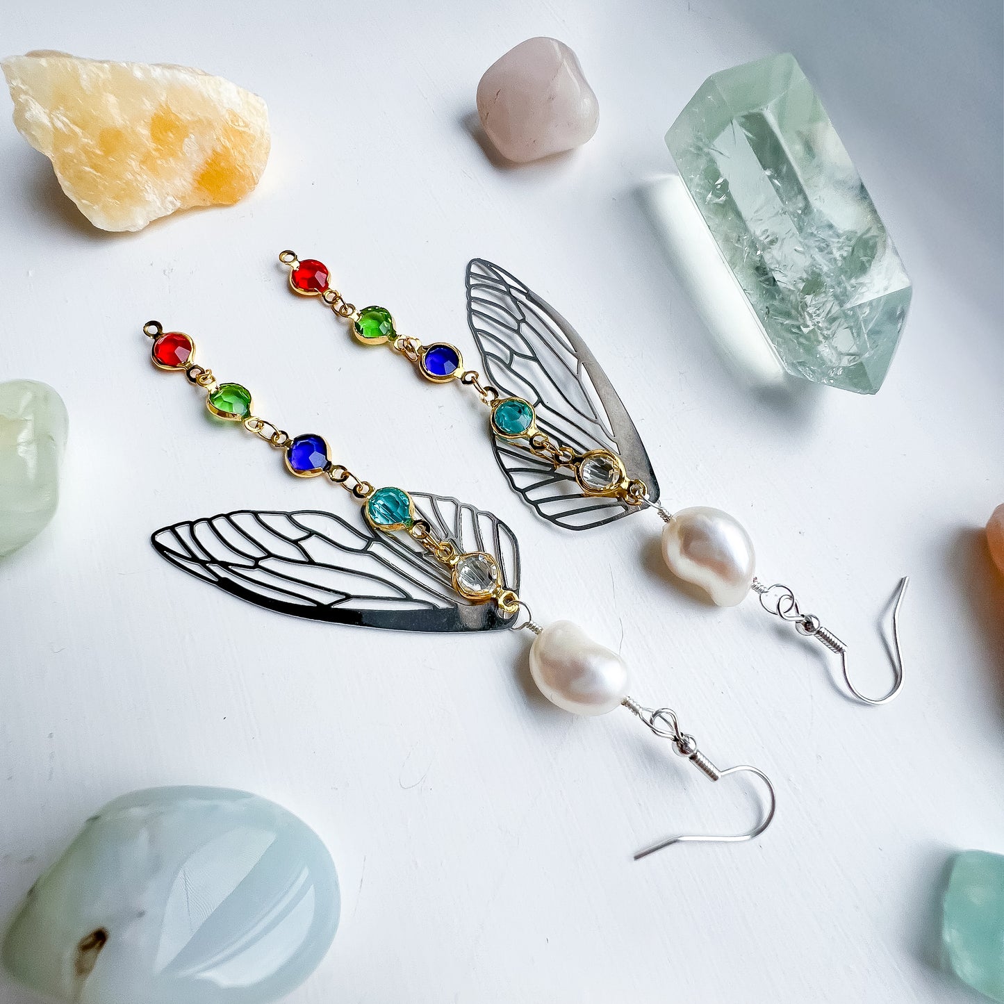 .🦋 Pearl glimmer-wing earrings - silver wing gold chain