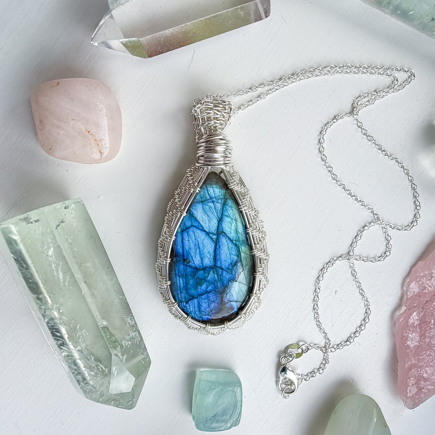πβ¨ Woven with lightening - Blue Green Flash Labradorite β¨π