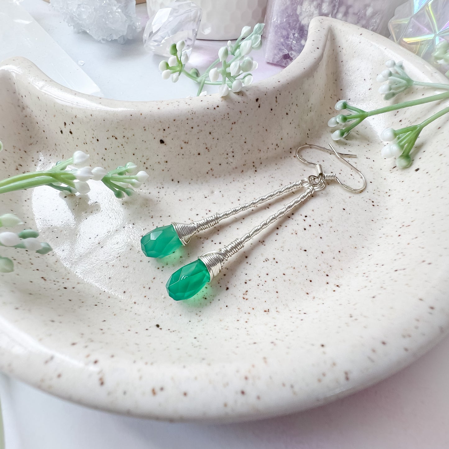 Green Onyx elegant drop earrings - silver