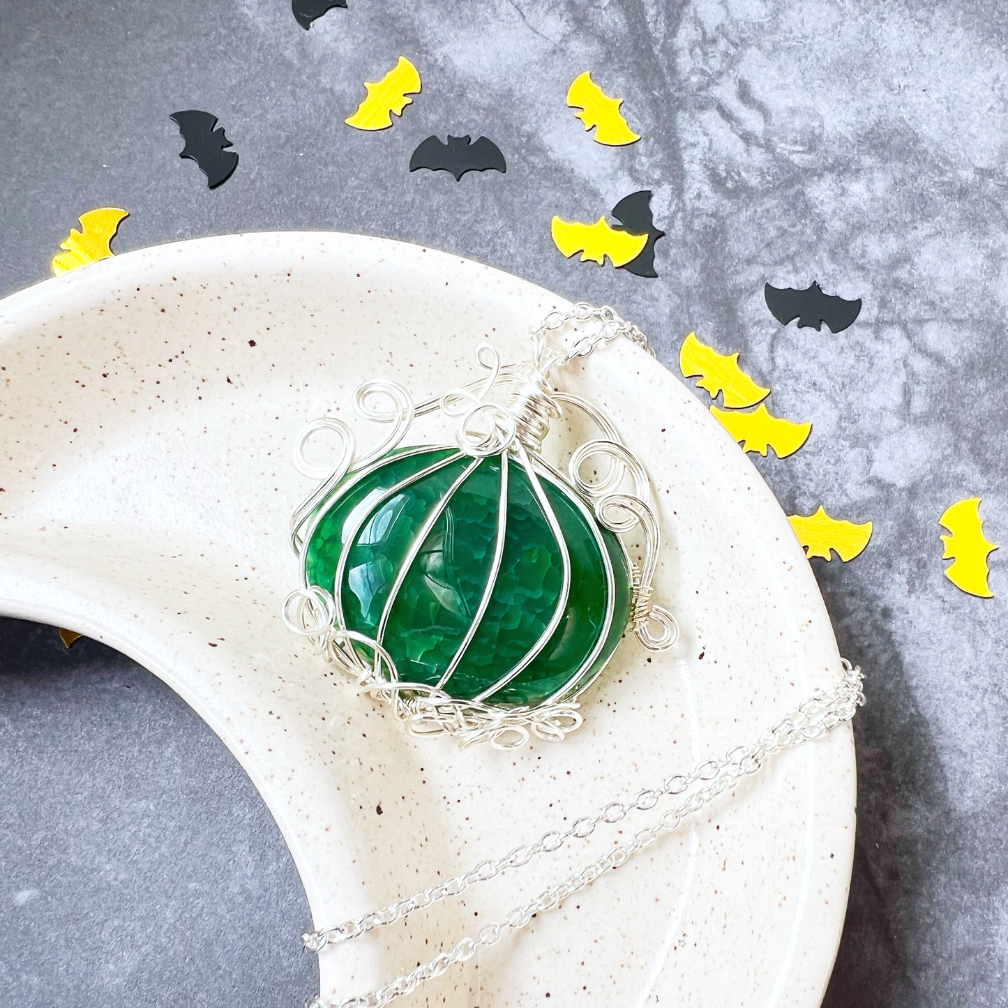 Green agate pumpkin necklace