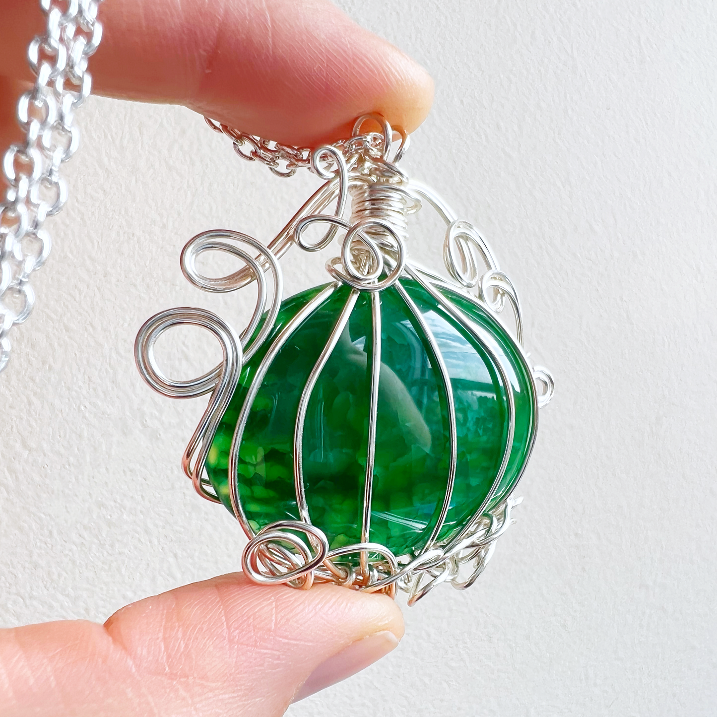 Green agate pumpkin necklace