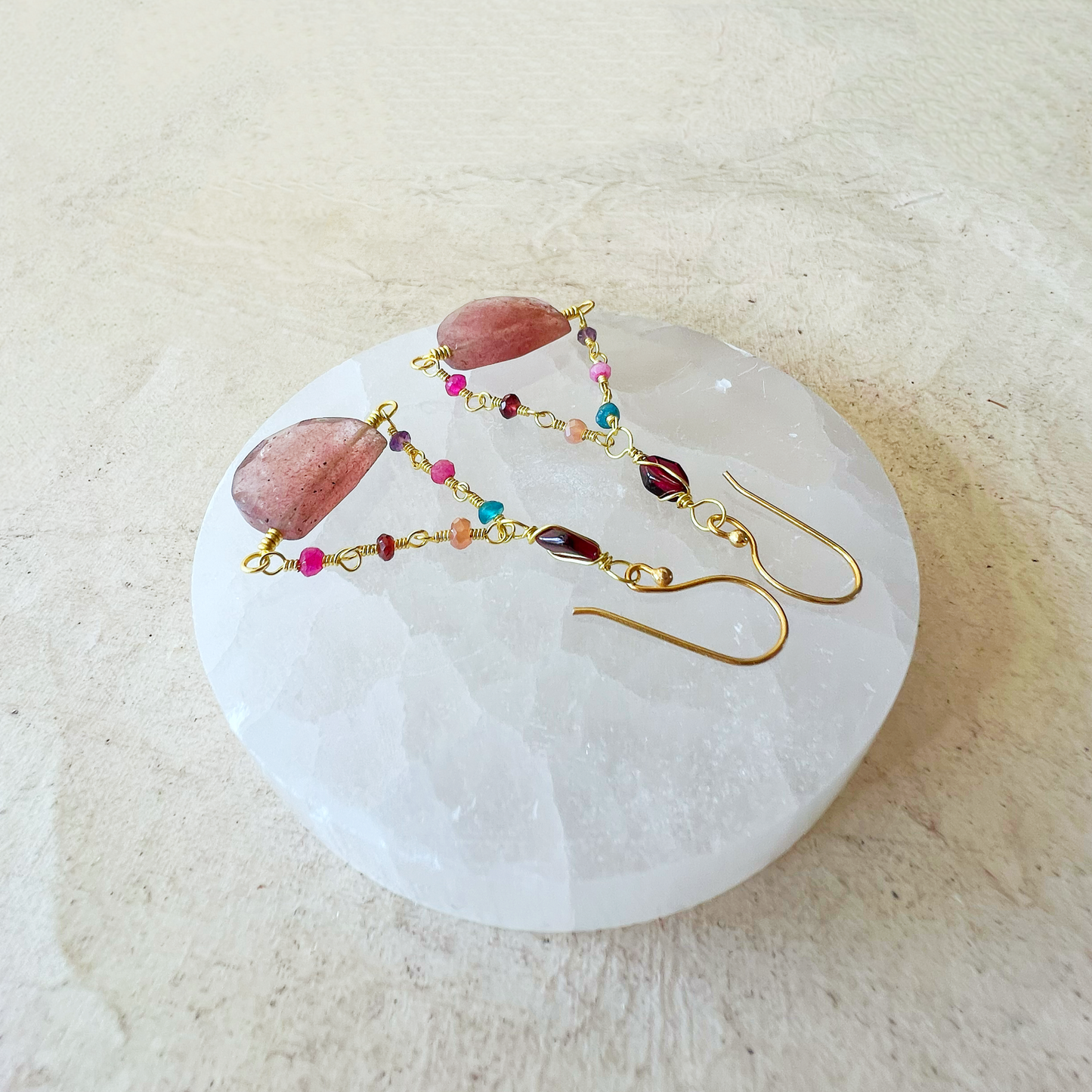 Strawberry Quartz and Garnet gold earrings