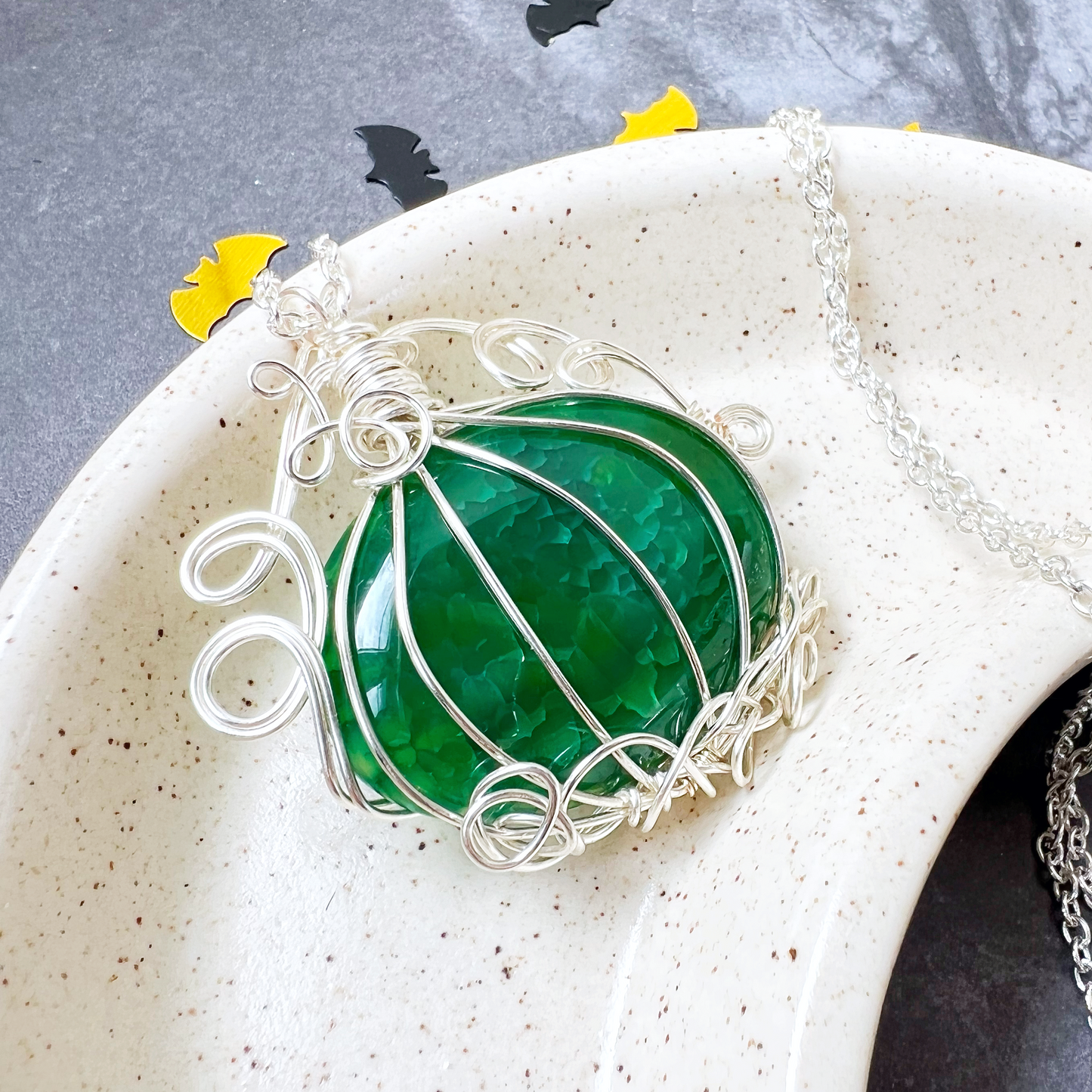 Green agate pumpkin necklace