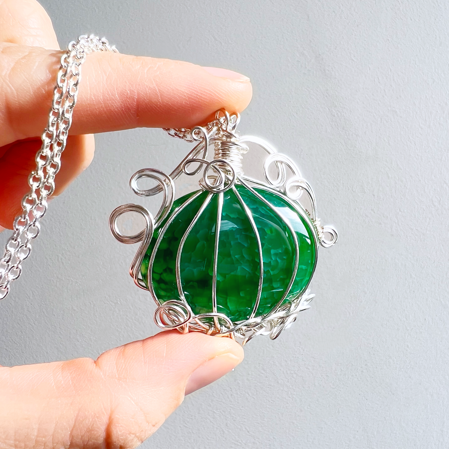 Green agate pumpkin necklace