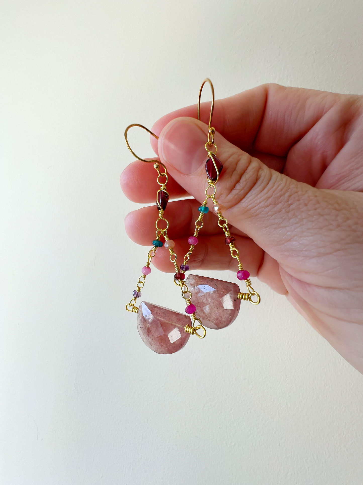 Strawberry Quartz and Garnet gold earrings