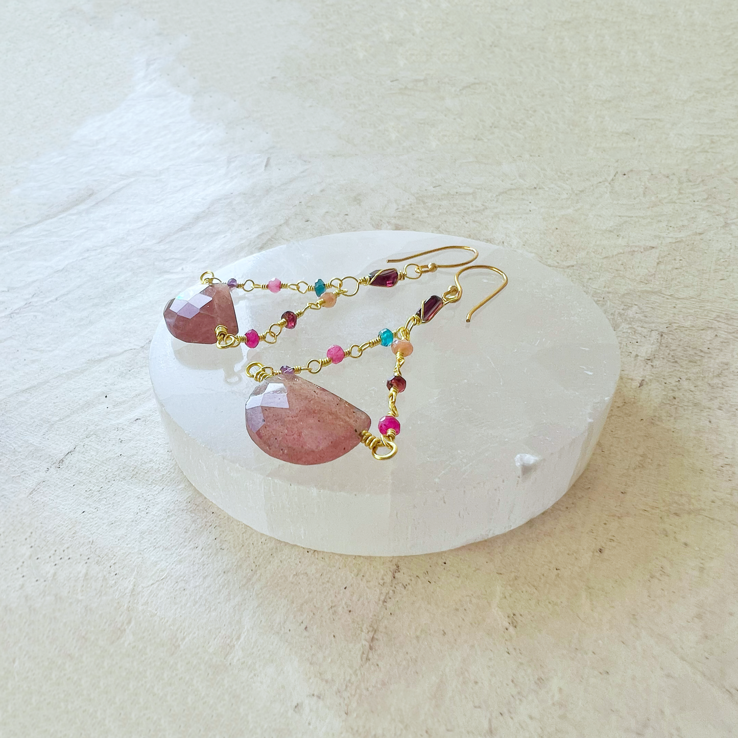 Strawberry Quartz and Garnet gold earrings