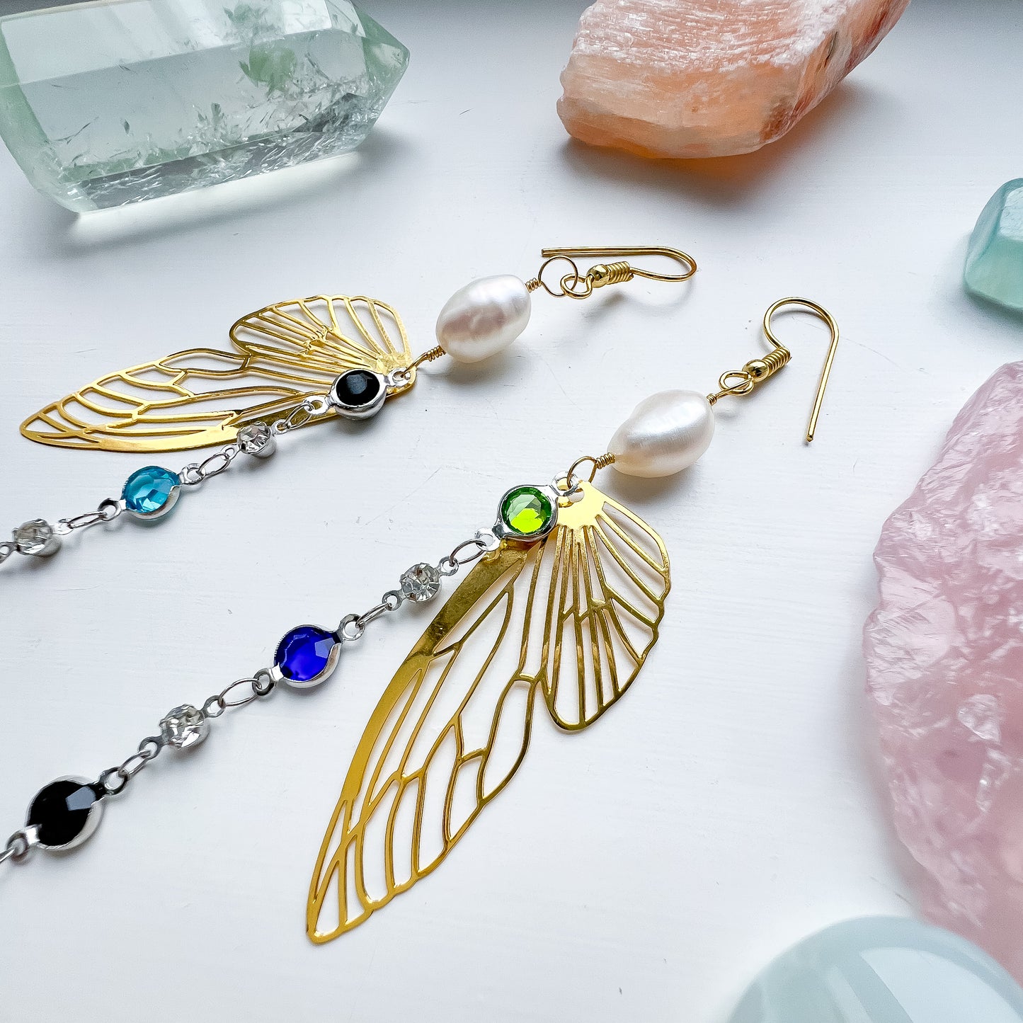 .🦋 Pearl glimmer-wing earrings - gold wing silver chain