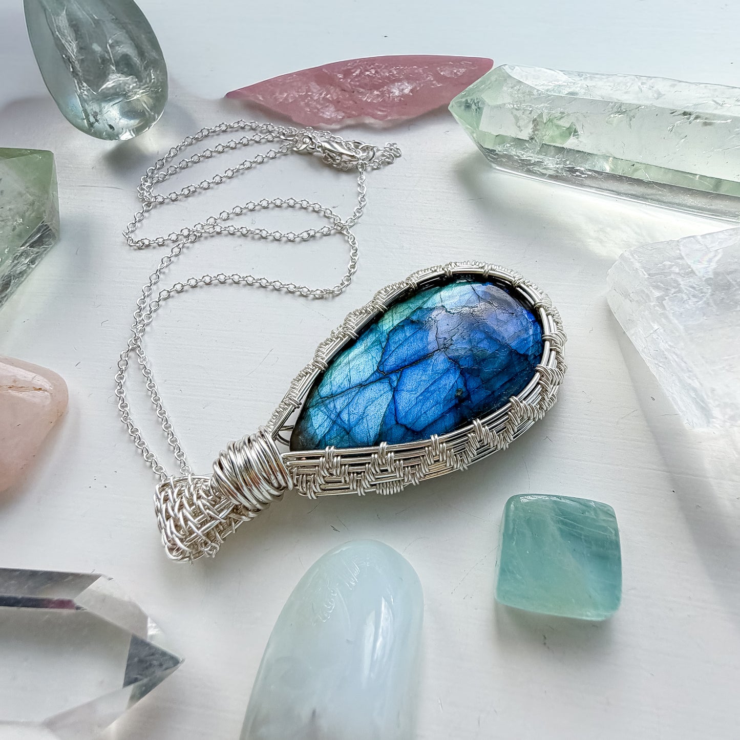 💎✨ Woven with lightening - Blue Green Flash Labradorite ✨💎