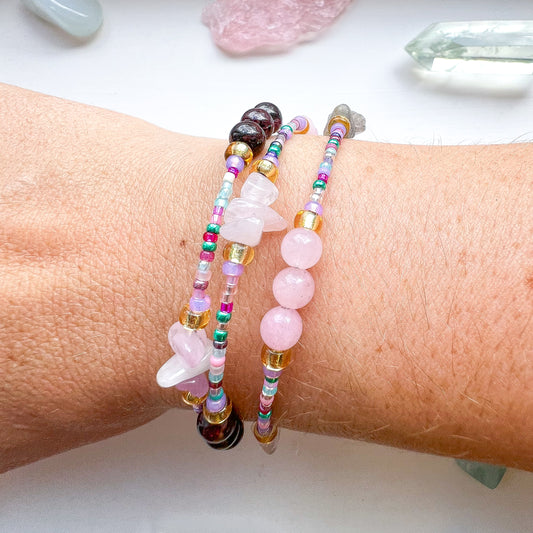. ❤️ Grounded self love and acceptance bracelet ❤️ with garnet and kunzite