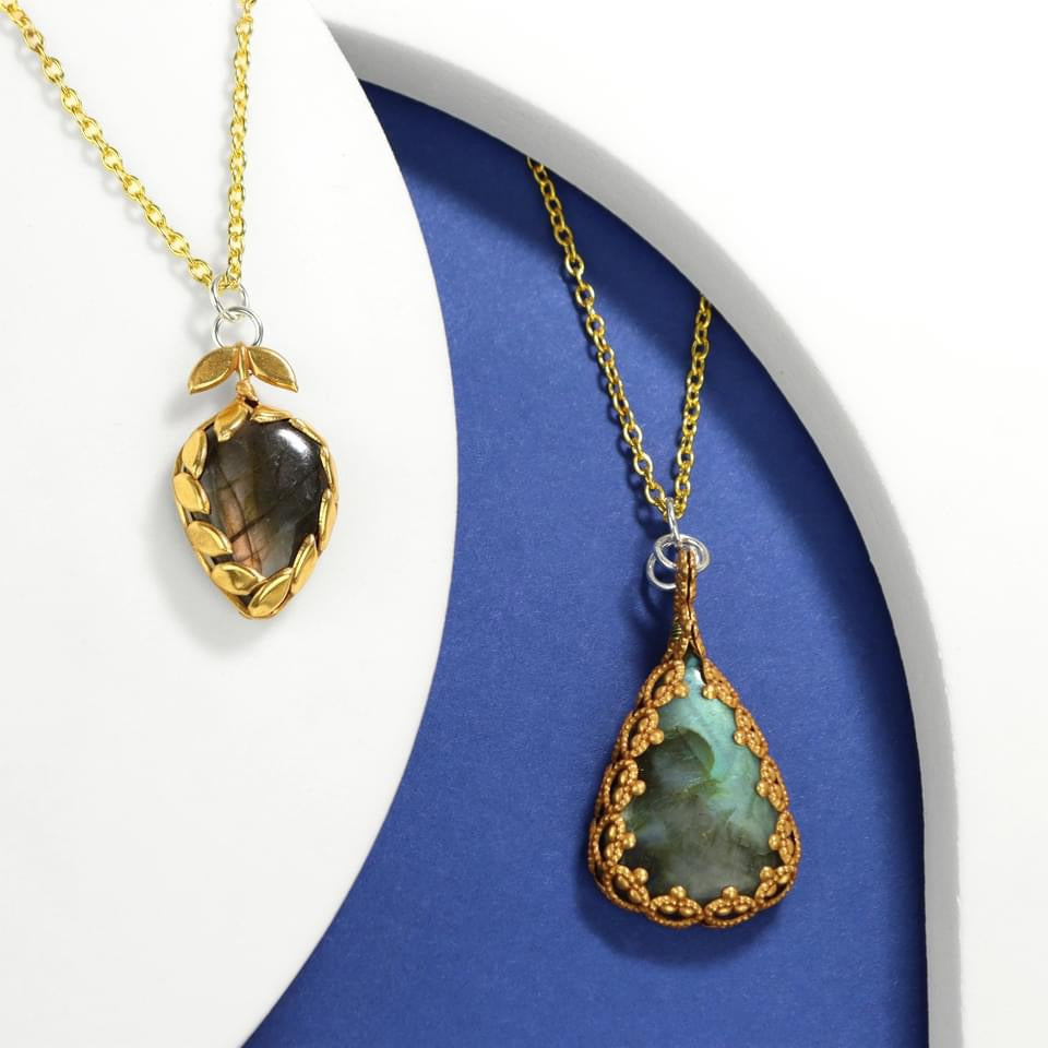 ✨💎 Dark Bronze Gallery Wire Labradorite Necklace 💎✨ Jewellery MakerTV Piece 🩷💚