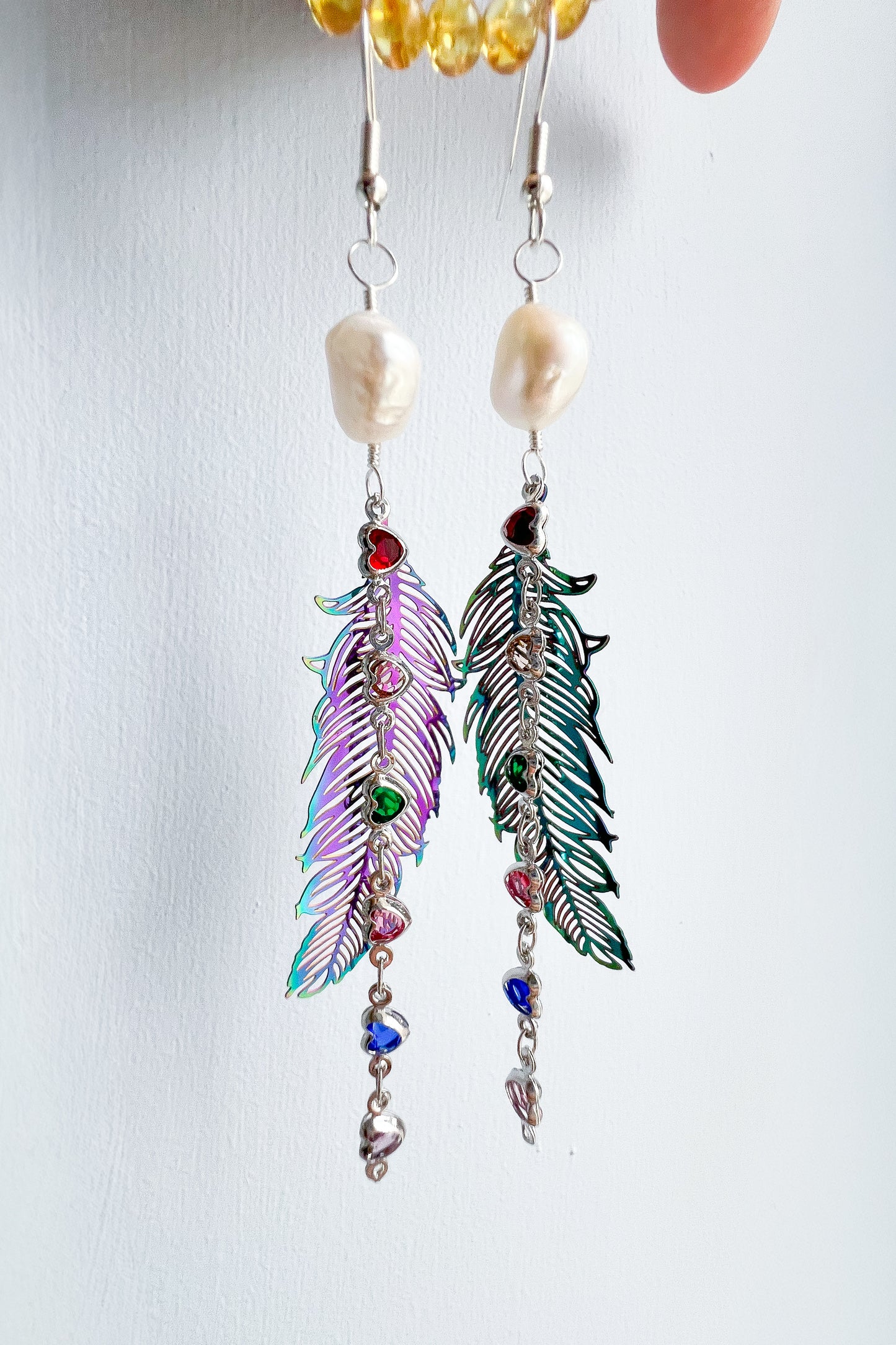 .🦋 Pearl glimmer-wing earrings - rainbow wings