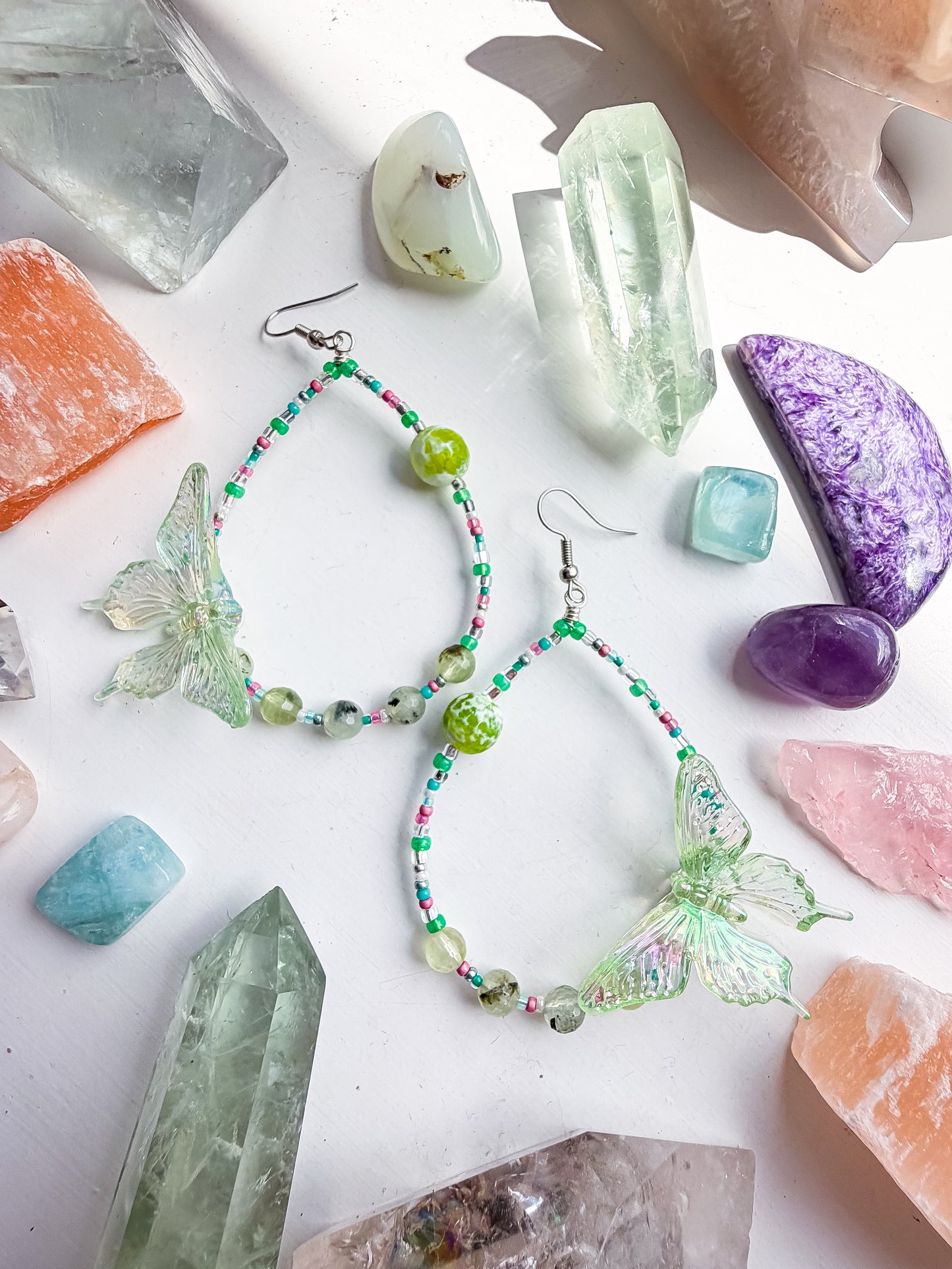 Into the green - Green butterfly + prehnite & green+white agate earrings